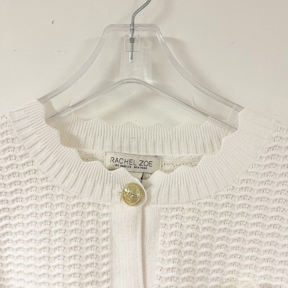 Rachel Zoe White Cardigan Scalloped neckline textured Size XL Gold buttons - Picture 2 of 9